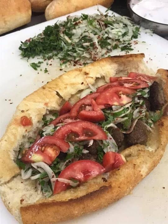 Usta'nın Yeri