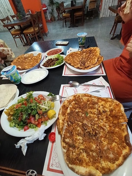 Ustam Aspava