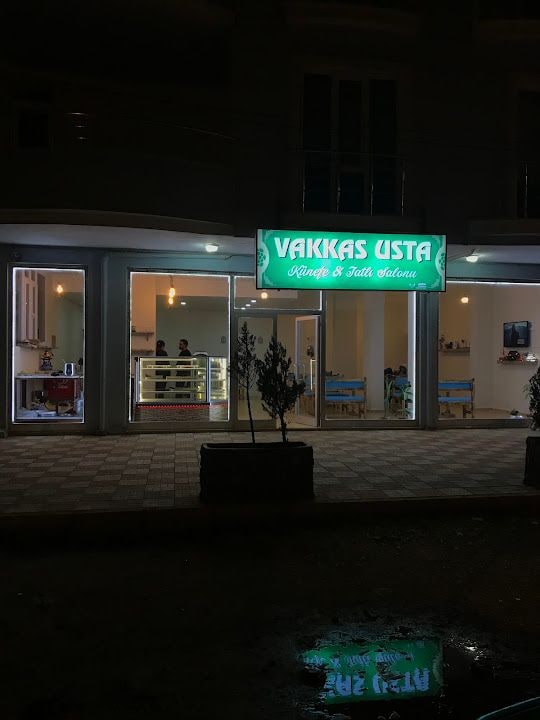 Vakkas Usta Künefe Tatlı Salonu