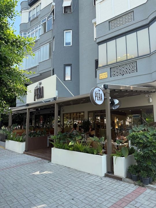 Vel Pera Patisserie & Coffee