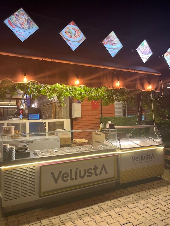 Veli Usta Dondurma Kuşadası/davutlar