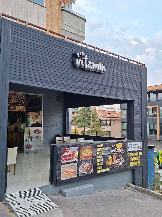 Vitamin Cafe