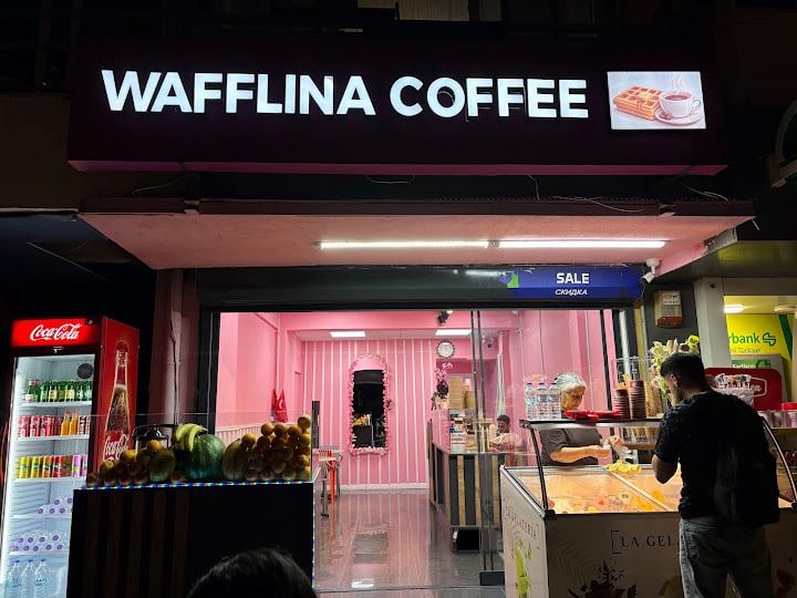Wafflina & Coffee