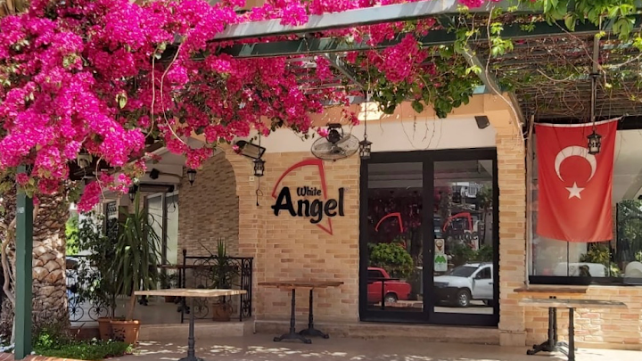 White Angel (angel Pizza)