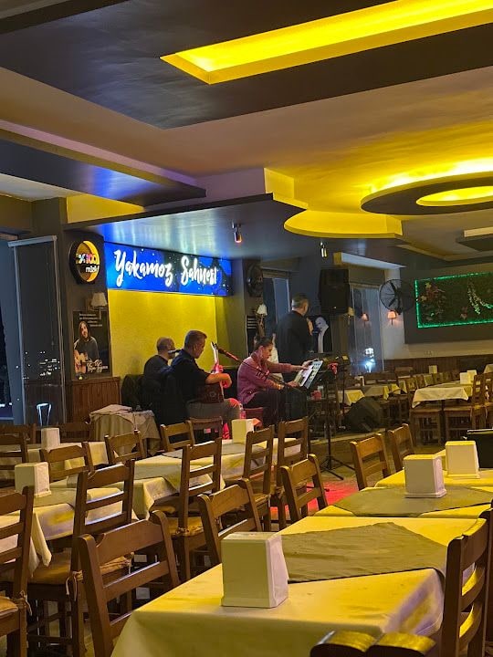 Yakamoz Türkü Bar