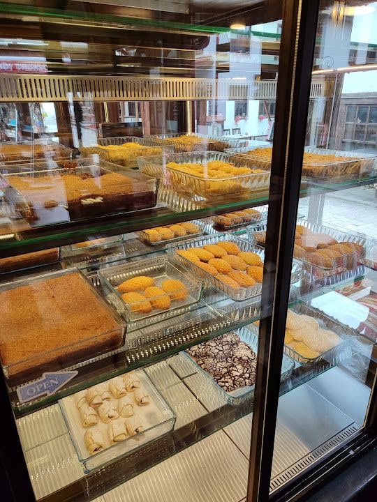 Yalaza Meydanı - (açık Mutfak)