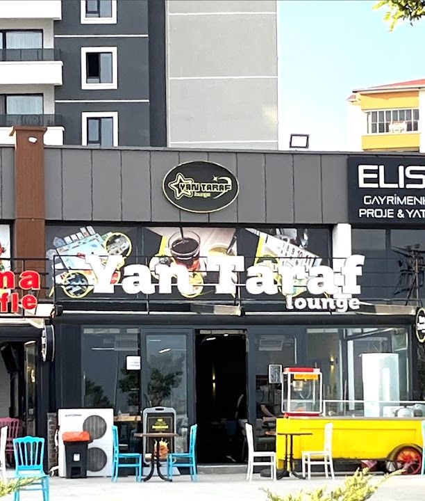 Yan Taraf Lounge