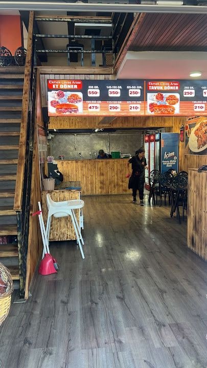 Yaprak Döner