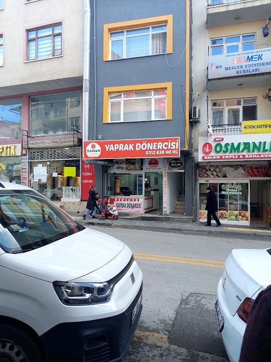 Yaprak Döner