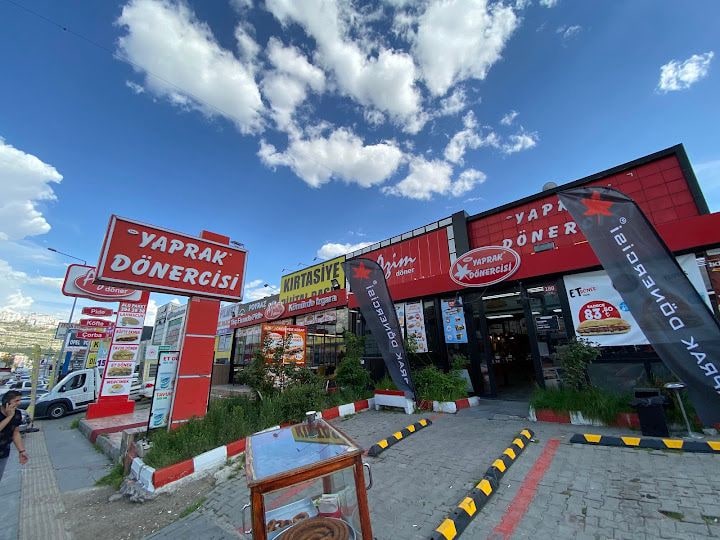 Yaprak Dönercisi Anadolu Bulvarı (Corner 1)