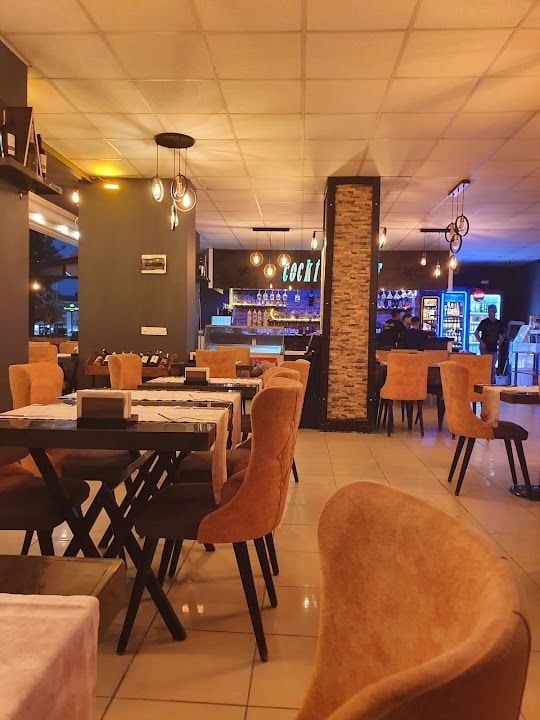 Yas-ınn Restaurant & Bar