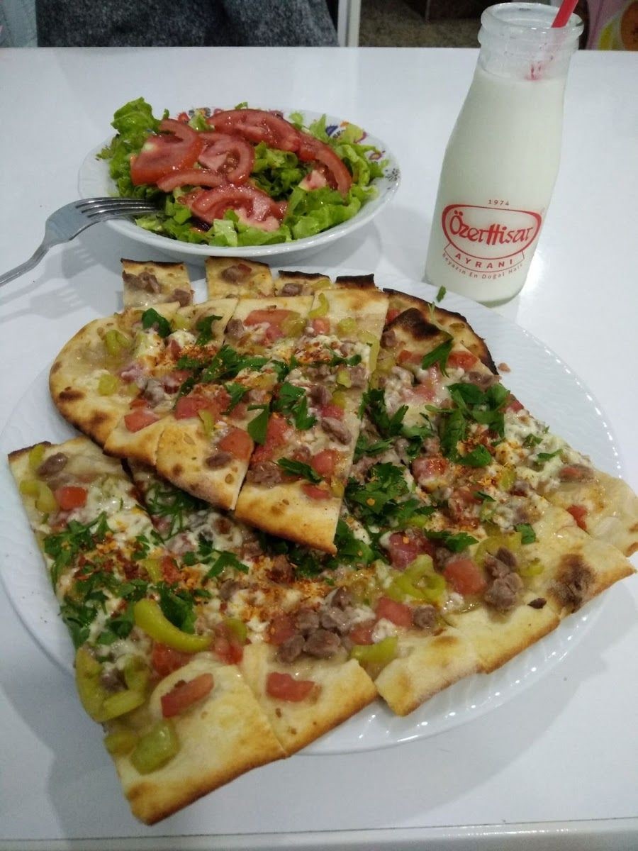 Yasemin Pide Lahmacun Pizza
