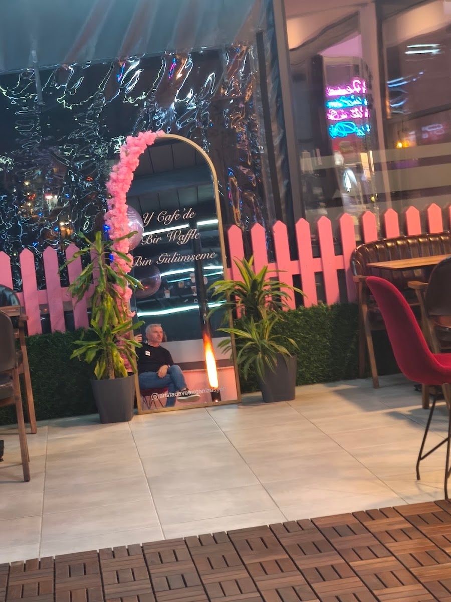 Ye Cafe de Waffle