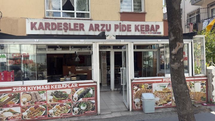 Yeni Kardeşler Arzu Pide Kebap
