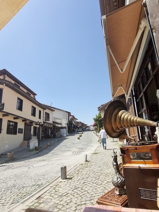 Yeni Lale Çay Evi