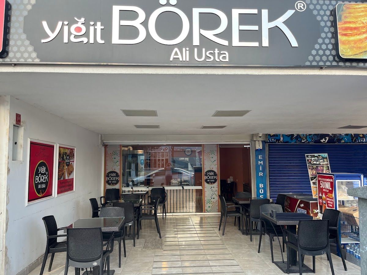 Yiğit Börek