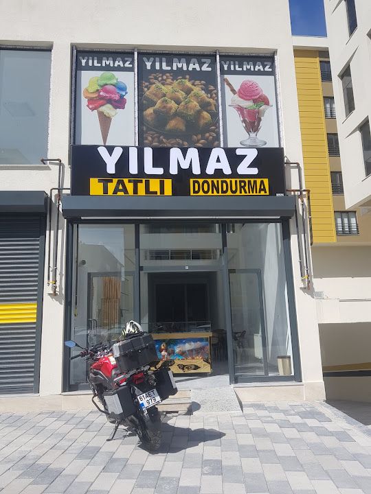Yılmaz Tatlı ve Dondurma