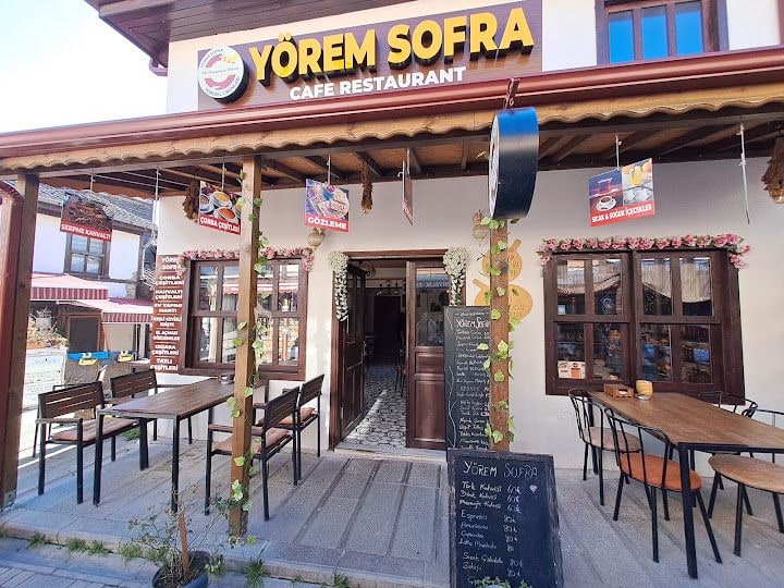 Yörem Sofra