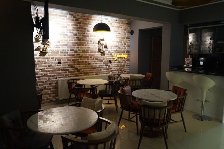 Yorulmaz Cafe Restaurant