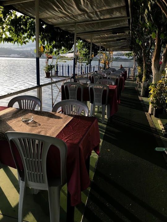 Yüzerköşk Mavi Yengeç Restaurant
