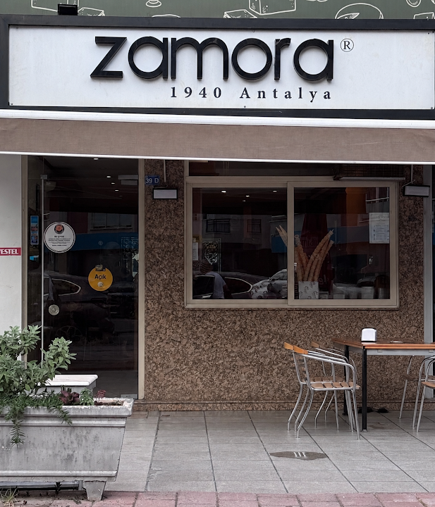 Zamora