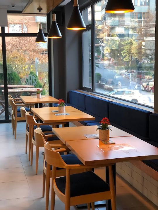 Zaz Cafe & Lounge