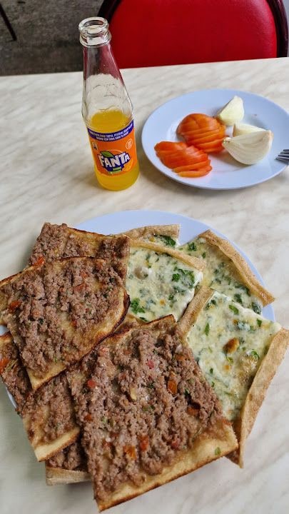 Zekiler Pide Salonu