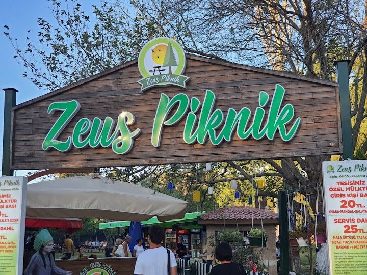 Zeus Piknik