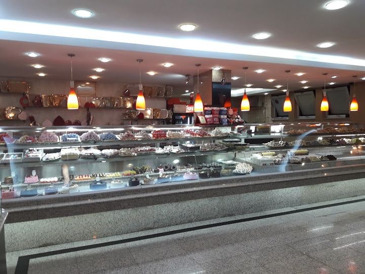 Zeyno Pastanesi