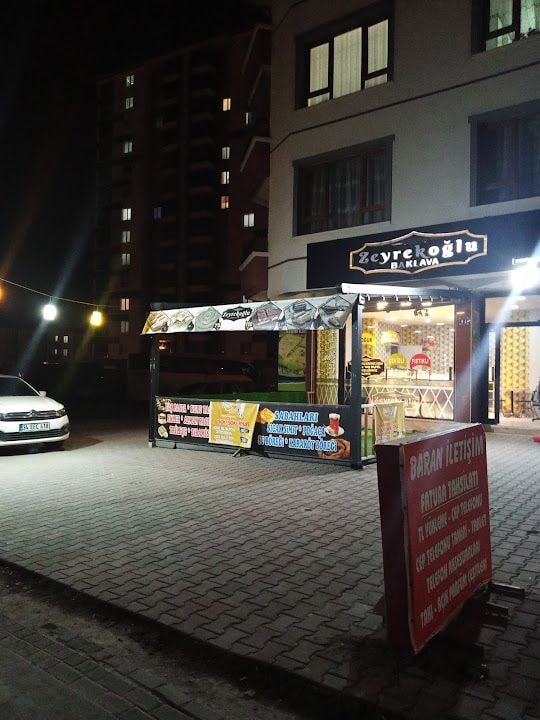 Zeyrekoğlu Baklava Karapürçek