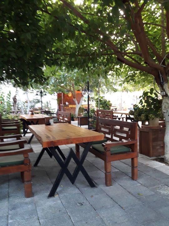 Zeytin Altı Gözleme Ve Kahvaltı Bahçesi