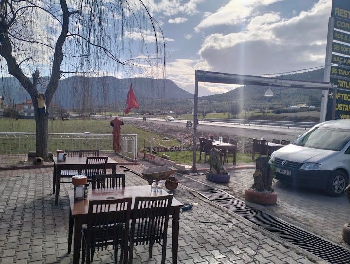 Zirvede Tat Restoran