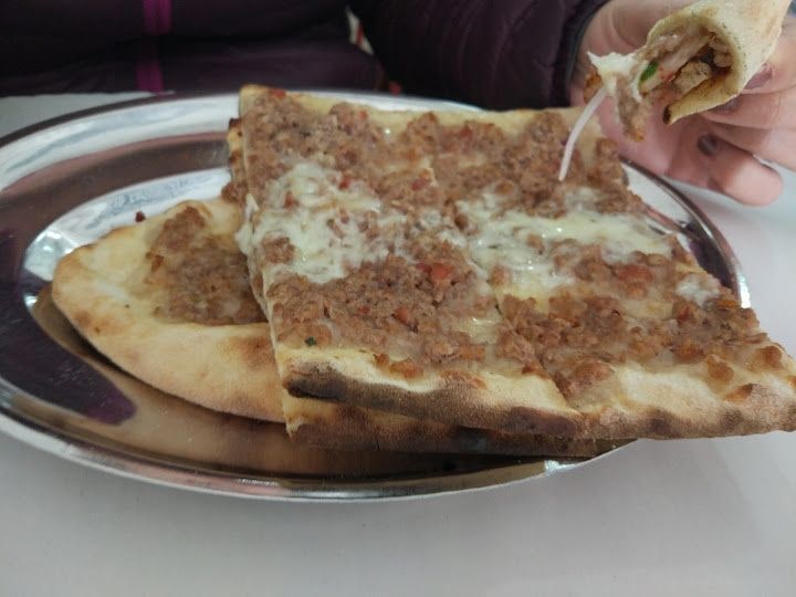 Zümrüt Pide Salonu