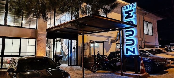 Zuuum Cafe