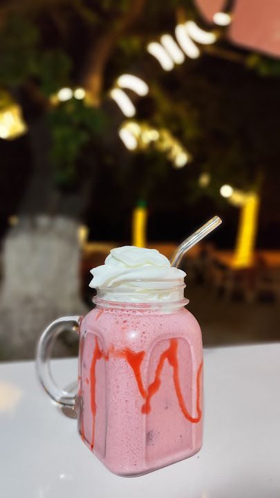 Kuytu Cafe & Halk Bahçesi