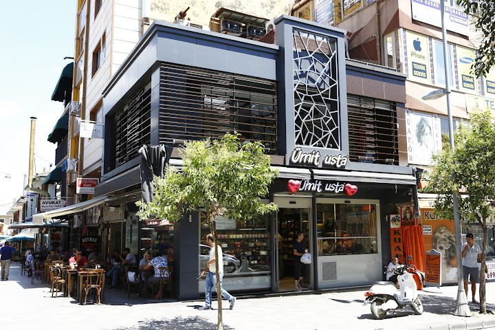 Ümit Usta Pastanesi