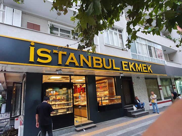 Aytaç Unlu Mamüller Pasta & Cafe