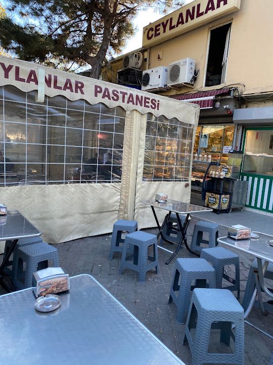 Ceylanlar Pastanesi