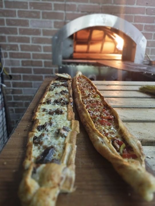 Fırat Pîde Kebap Lahmacun Salonu