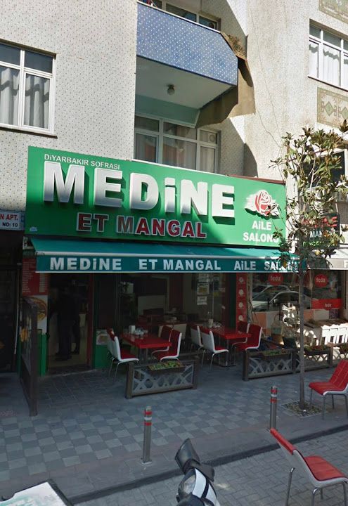 Medine Et Mangal