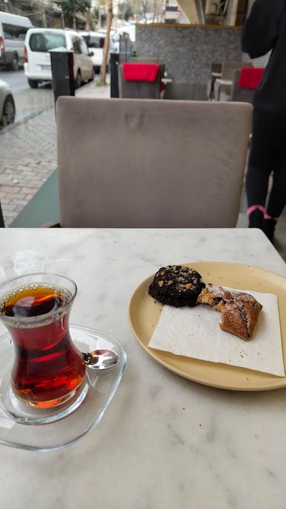 Ünlü Börek & Kahvalti