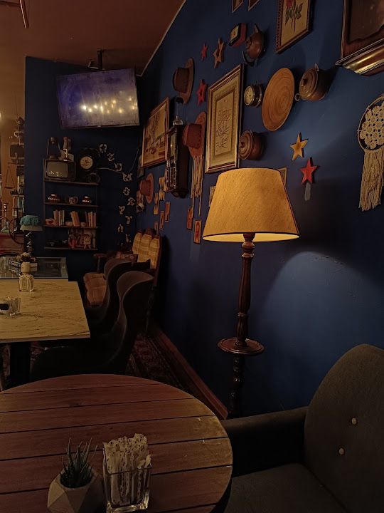 Üzüm Şeftali Cafe