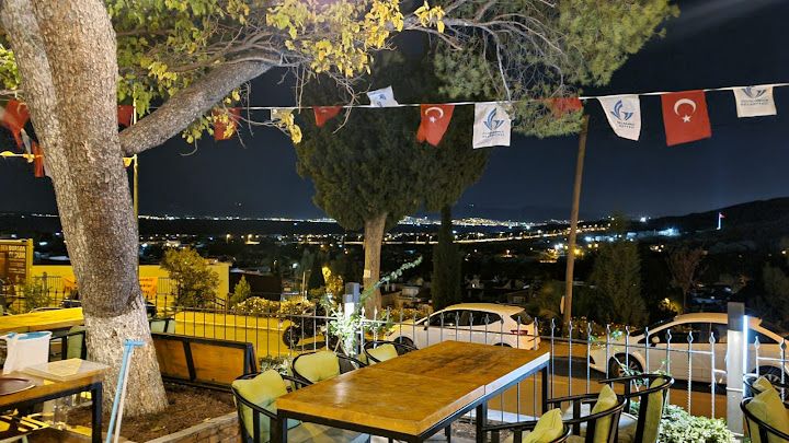 1881 cafe & lounge