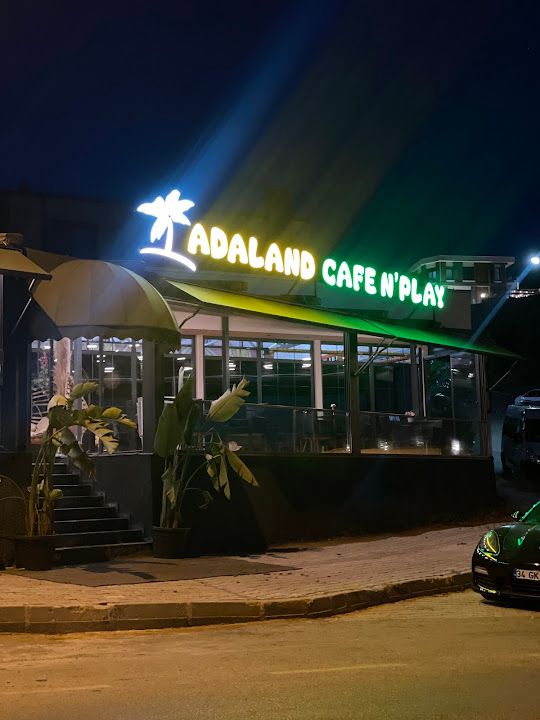 Adaland Cafe N'play