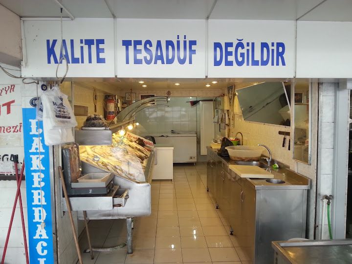 Dört mevsim balık pazarı