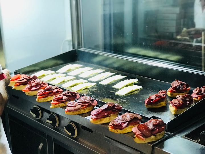 Kumrucu Şevki / Waffle`cı Akın