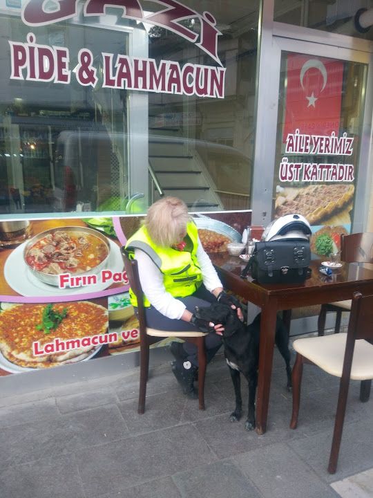 Gazi Pide & Lahmacun