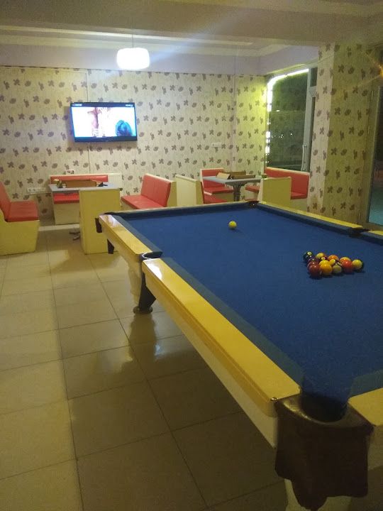 Raqqas Cafe