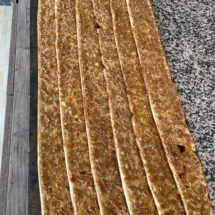 ACAR ETLİ EKMEK