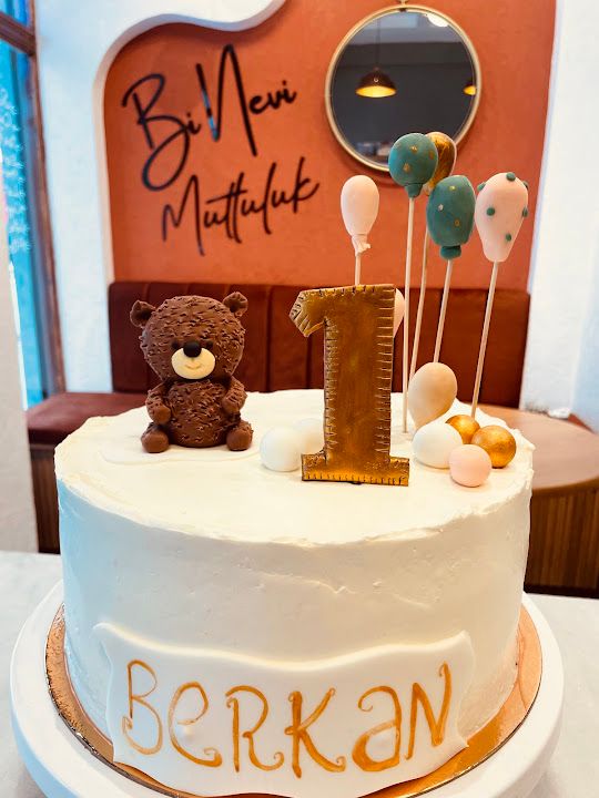 Bi Nevi Patisserie Bakery